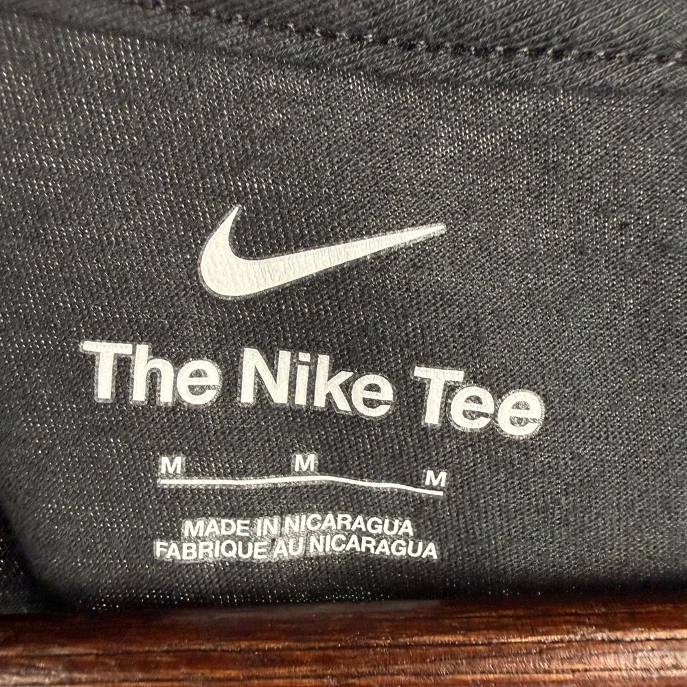 NEW Nike Mens M Peace Yin‎ Yang Graphic T-Shirt Black FJ2108-010